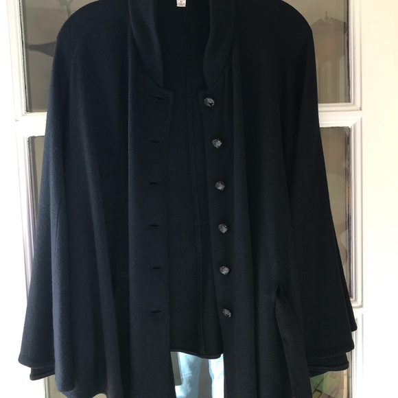 ❤️ HOST PICK! *** ST. JOHN COLLECTION VIRGIN WOOL PONCHO NWOT - Picture 11 of 13